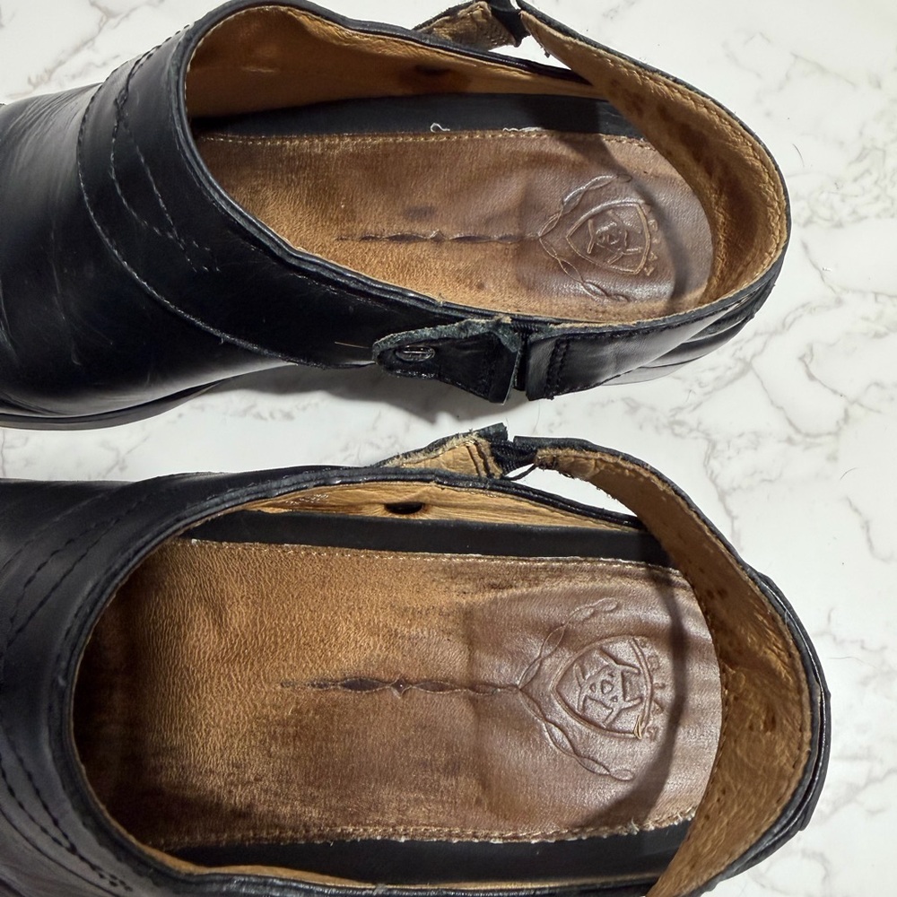 Ariat Black Leather Women's Mule with Low‎ Block Heel -- 7B - Picture 4 of 9